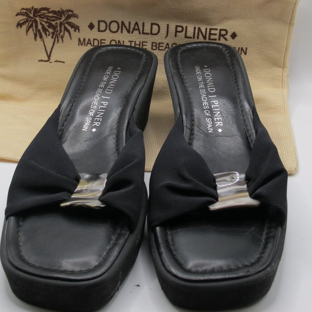 Donald J Pliner black mesh wedge sandal 8.5 NEW